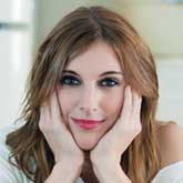 Conchita entrena nuevo álbum "Zapatos nuevos"