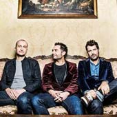 "Siempre hay una estrella", el nuevo single de Taxi