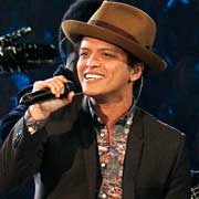 Primer número 1 de Bruno Mars en la lista Billboard 200