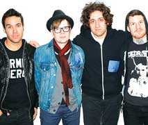 Fall Out Boy lidera la lista Billboard 200