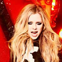 "Rock n roll", el nuevo videoclip de Avril Lavigne