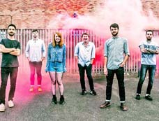 Los Campesinos! regalan "What death leaves behind"