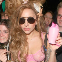 "Aura", la canción de Lady Gaga para Machete kills