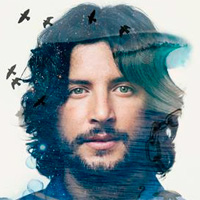 Manuel Carrasco lidera la lista de ventas en España