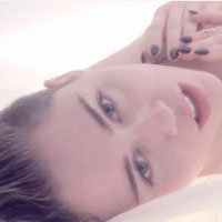 "Adore you", el nuevo videoclip de Miley Cyrus