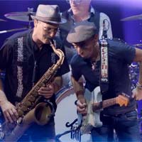 Estreno de "Cerca de las vías" de Fito y Fitipaldis