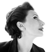 Luz Casal inicia su gira 2014