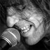 Robe Iniesta lidera la lista de ventas de discos en España