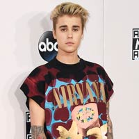 Justin Bieber gana a One Direction en la Billboard 200