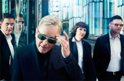 New Order al Bilbao BBK Live 2016