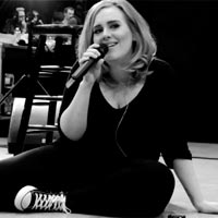 Adele recupera el nº1 en discos en España