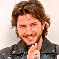 Manuel Carrasco vuelve al nº1 en ventas de discos en España