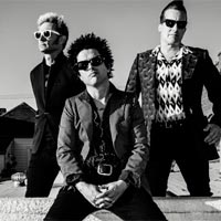 Green Day nº1 en discos en UK con "Revolution radio"