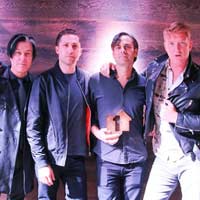 Queens of the Stone Age nº1 en discos en UK con "Villains"