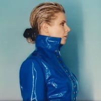 Robyn nº1 en LaHiguera.net con "Missing U"