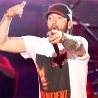 Eminem 4ª semana nº1 en discos en UK con "Kamikaze"