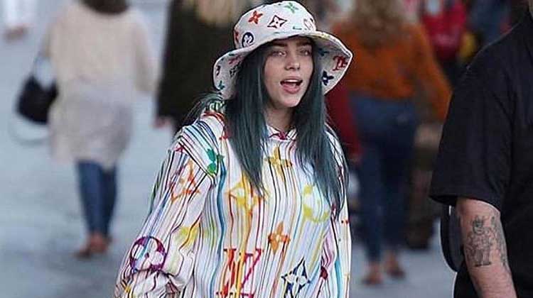 Billie Eilish recupera nº1 en discos en UK con 'When we...'