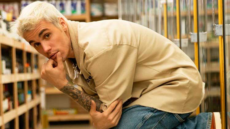 Justin Bieber número 1 en discos en UK con 'Changes'