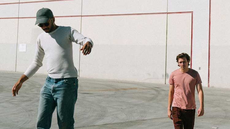 Flume con Toro y Moi nº1 en LaHiguera.net con The difference