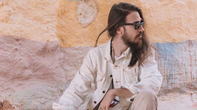 Se anuncia el lanzamiento del cuarto álbum de Carlos Sadness