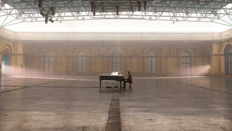 Idiot Prayer: Nick Cave alone at Alexandra Palace