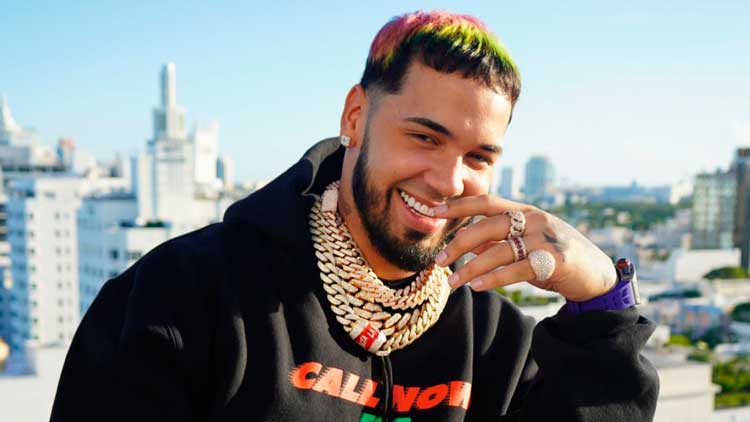 Anuel AA con 'Emmanuel' sigue nº1 en la lista española de discos