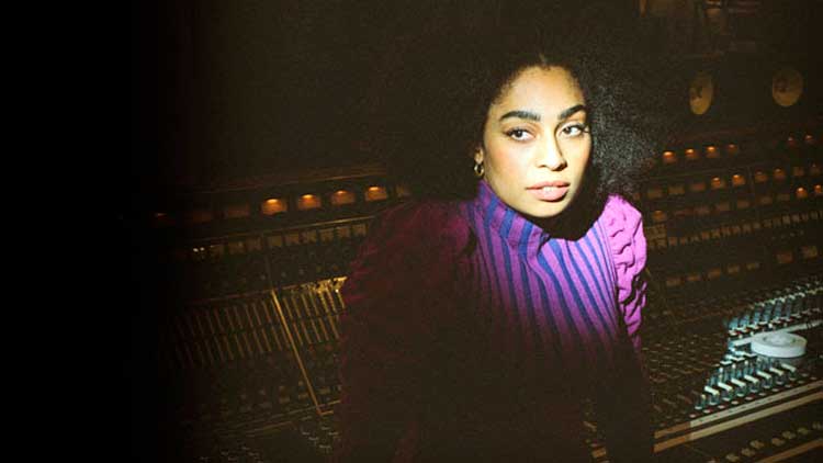 Detalles del álbum debut de Celeste