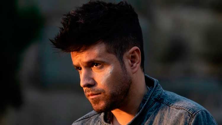 Pablo López nº1 en LaHiguera.net con 'La niña de la linterna'