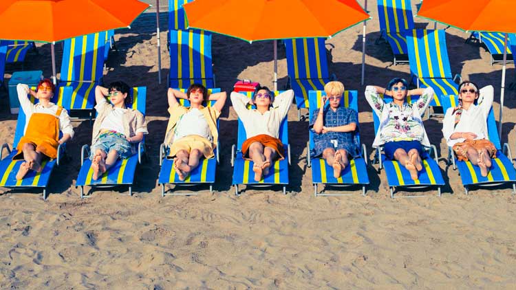 BTS en modo playa