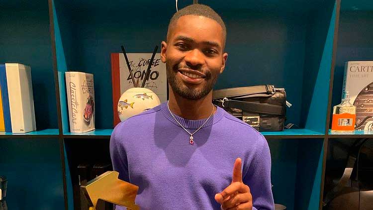 Dave celebra el número 1 en discos en UK con "We're all alone in this together"