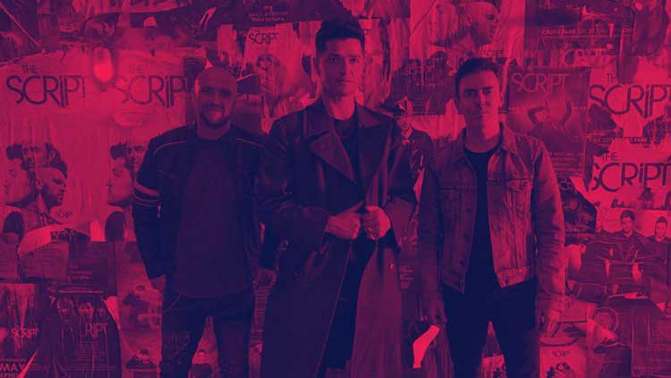 The script a oscuras en una foto promocional de su disco de grandes éxitos