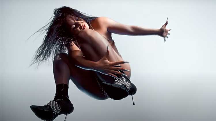 Rosalía en el tráiler anuncio de su tercer álbum 'Motomami'