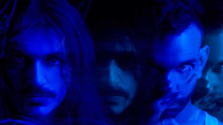 Detalle de la portada del single 'Surrounded by spies' de Placebo