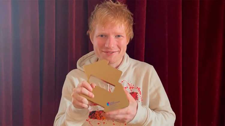 Ed Sheeran celebra su quinto número 1 en la lista británica de discos