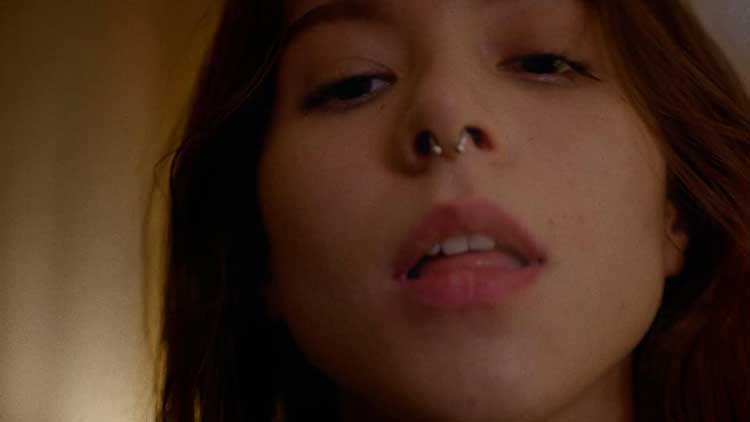 Amaranta Villarreal Flores en el videoclip de 'Flecha' de Leiva
