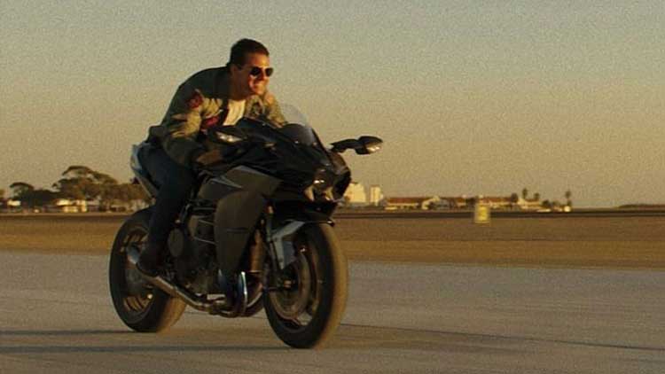 Tom Cruise en la contraportada de la banda sonora de la película 'Top Gun: Maverick'