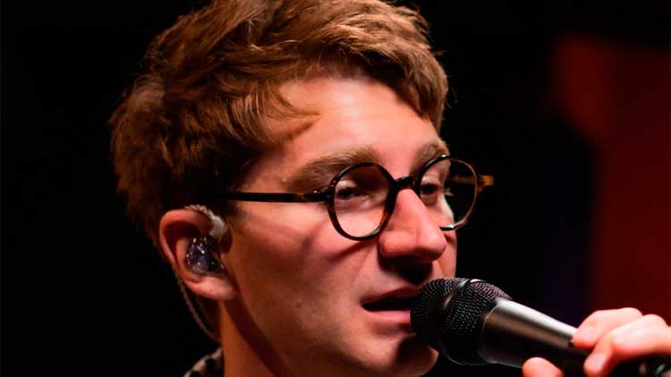 Dave Bayley de Glass Animals para triple j