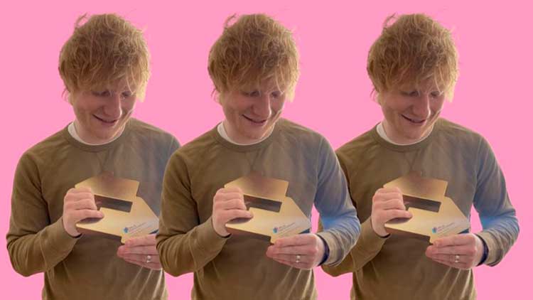 Ed Sheeran celebra el número 1 en discos en Reino Unido con '– (Subtract)'