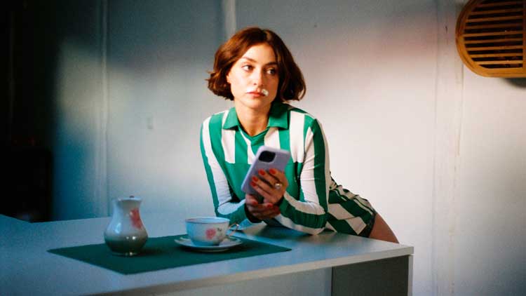 Russian Red en el video de 'No entiendo nada'