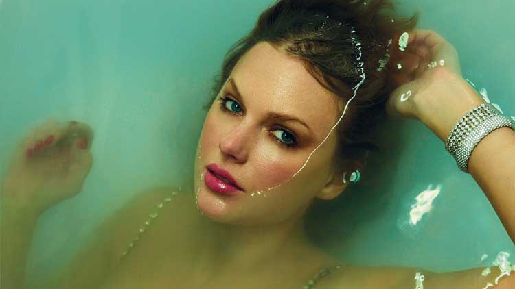 Detalle de la portada de la versión estándar del álbum 'The life of a showgirl' de Taylor Swift