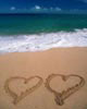 Corazones en la playa