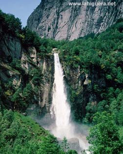 Cascada en Tocino, Suiza