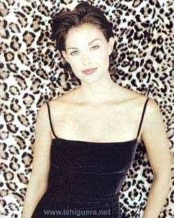 Ashley Judd, simpática y sonriente