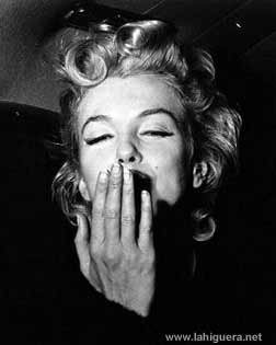 Marilyn Monroe, el beso de una diva