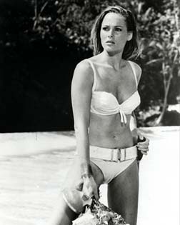 Ursula Andress, en James Bond