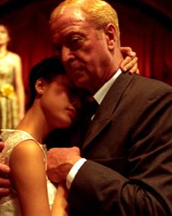 El americano impasible, Michael Caine y Do Thi Hai Yen