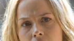 Julie Benz protagonista de Saw V