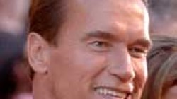 Arnold Schwarzenegger vuelve al ataque con 