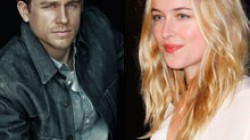 Charlie Hunnam y Dakota Johnson en Cincuenta sombras de Grey