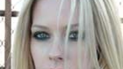 Avril Lavigne acusada de plagio